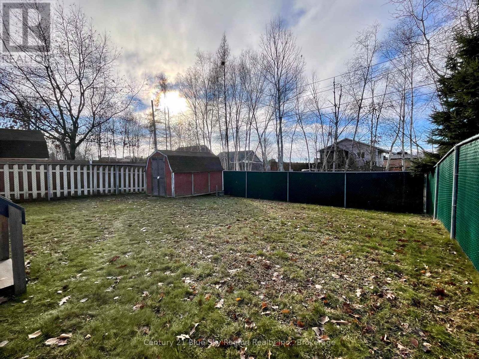 405 Mageau Street, West Nipissing, Ontario  P2B 3G2 - Photo 32 - X12563572