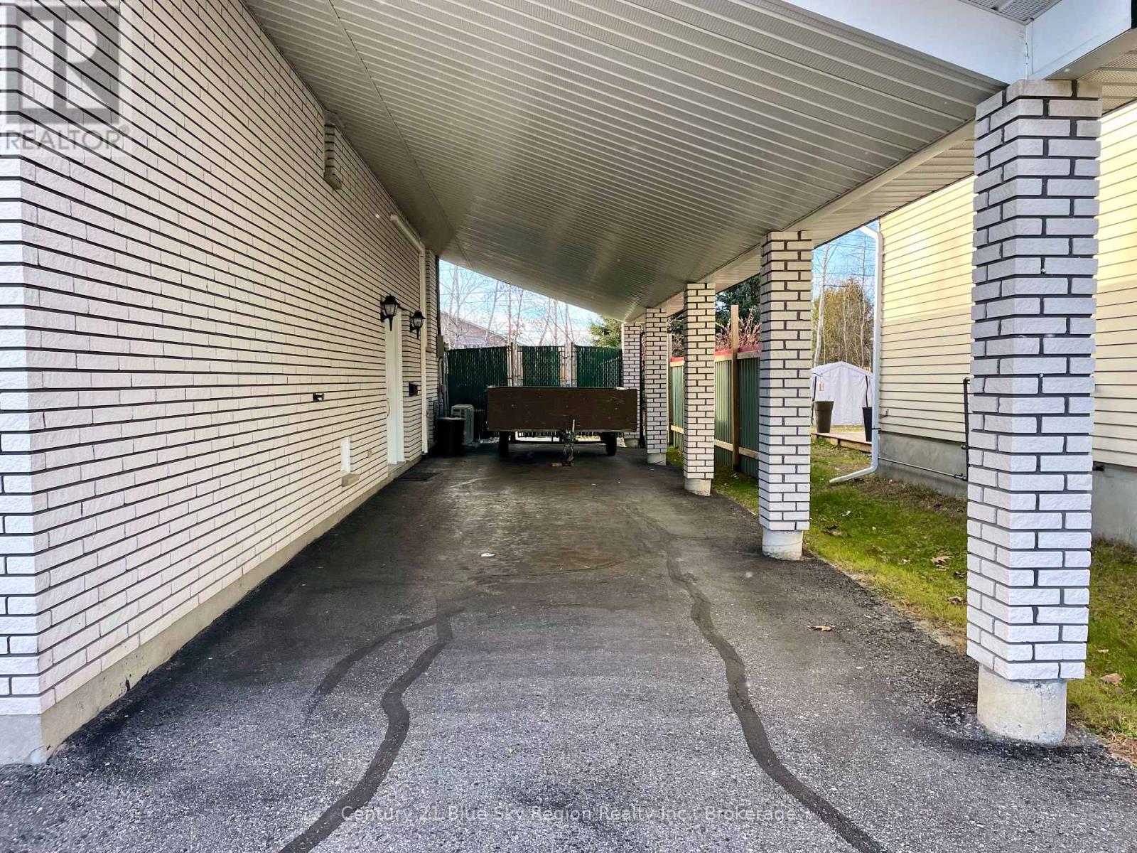 405 Mageau Street, West Nipissing, Ontario  P2B 3G2 - Photo 4 - X12563572