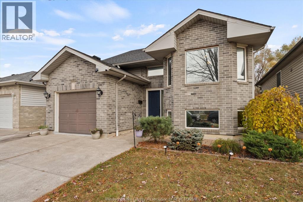 2440 TIMBERCREST, Windsor, Ontario