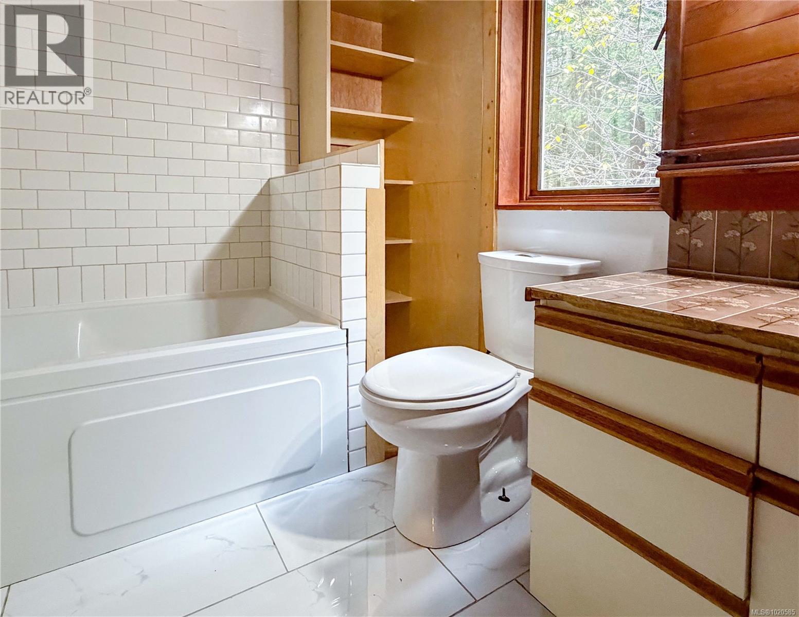 1545 Whalebone Dr, Gabriola Island, British Columbia  V0R 1X5 - Photo 10 - 1020585