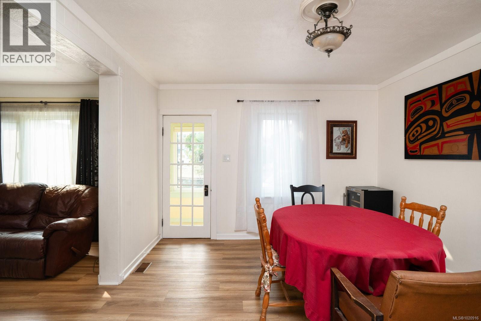 1256 Walnut St, Victoria, British Columbia  V8T 1N6 - Photo 7 - 1020916