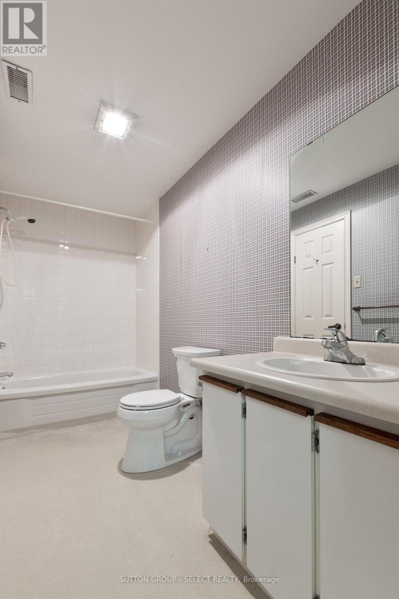 37 - 1443 Commissioners Road W, London South, Ontario  N6K 1E2 - Photo 40 - X12463744