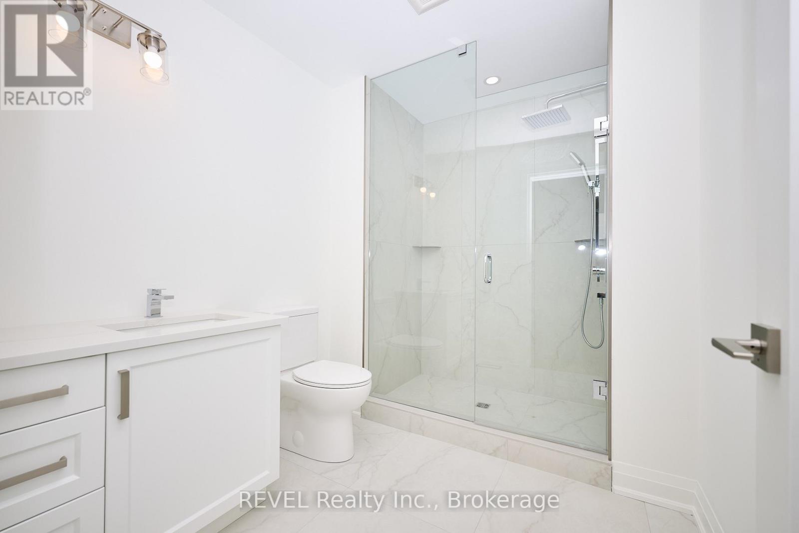 7429 Matteo Drive, Niagara Falls, Ontario  L2H 3T3 - Photo 17 - X12443876