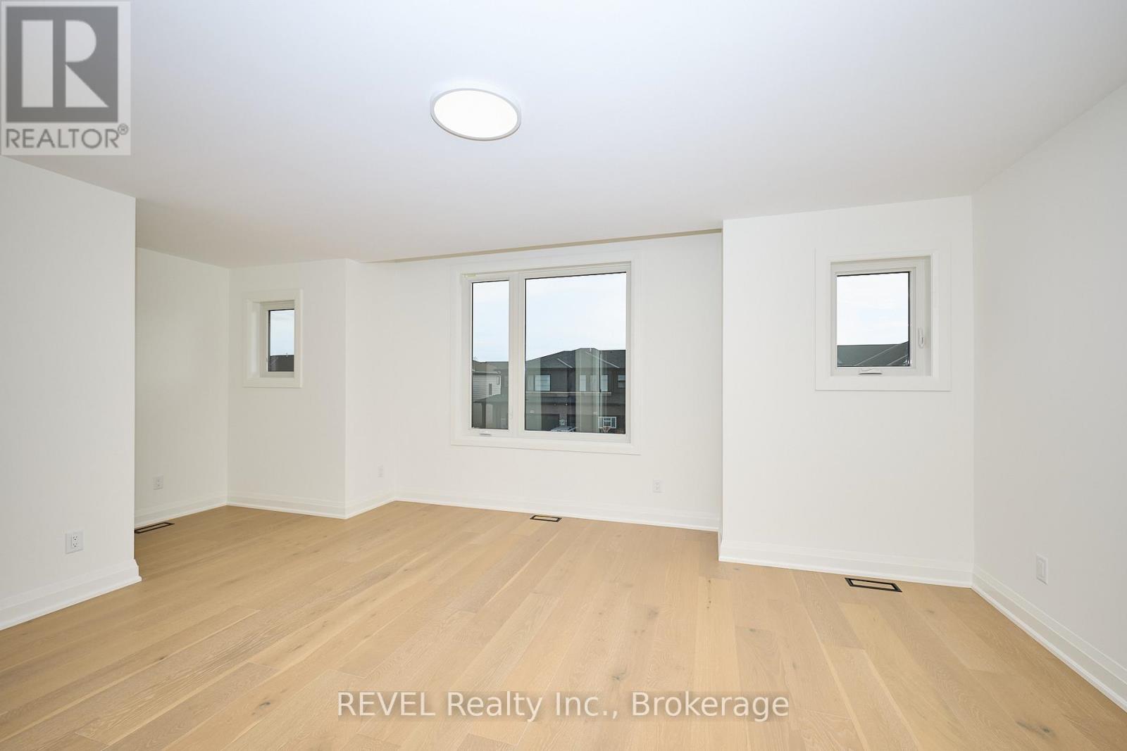 7429 Matteo Drive, Niagara Falls, Ontario  L2H 3T3 - Photo 16 - X12443876