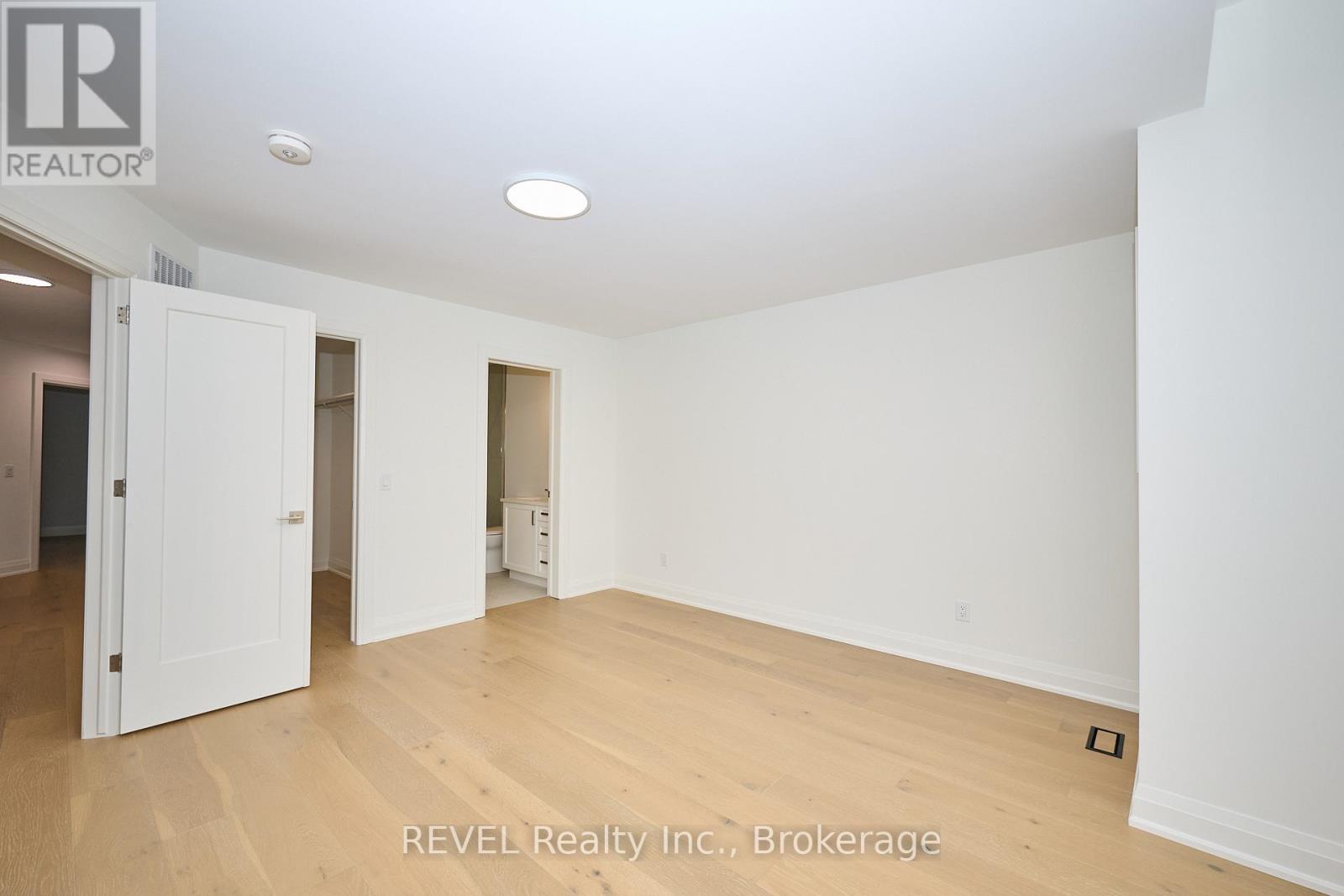 7437 Matteo Drive, Niagara Falls, Ontario L2H 3T3 - Photo 17 - X12443954