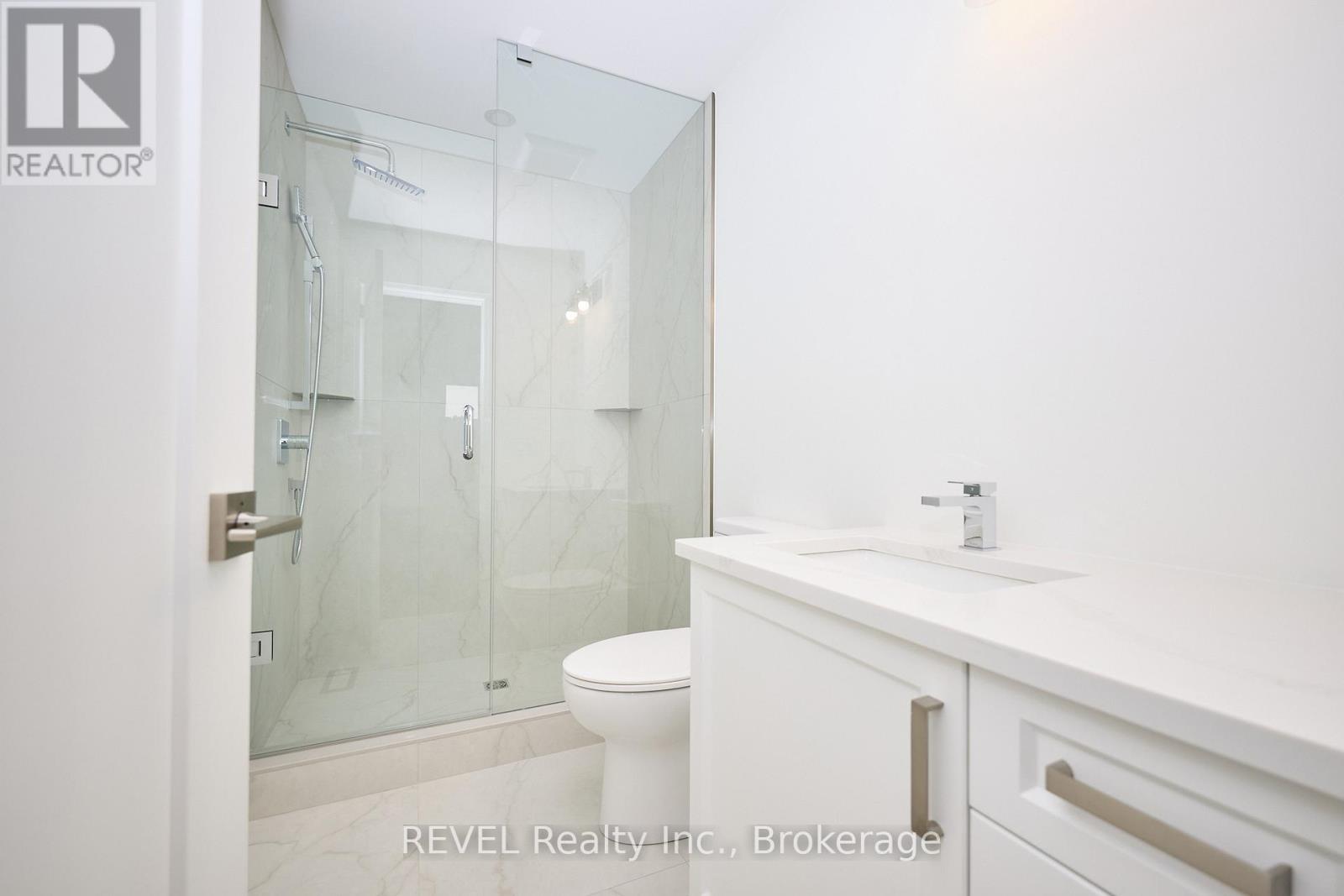 7437 Matteo Drive, Niagara Falls, Ontario L2H 3T3 - Photo 18 - X12443954