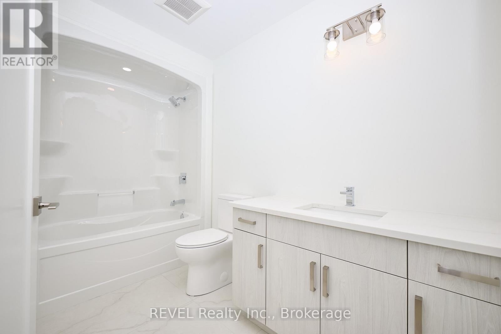 7437 Matteo Drive, Niagara Falls, Ontario L2H 3T3 - Photo 21 - X12443954