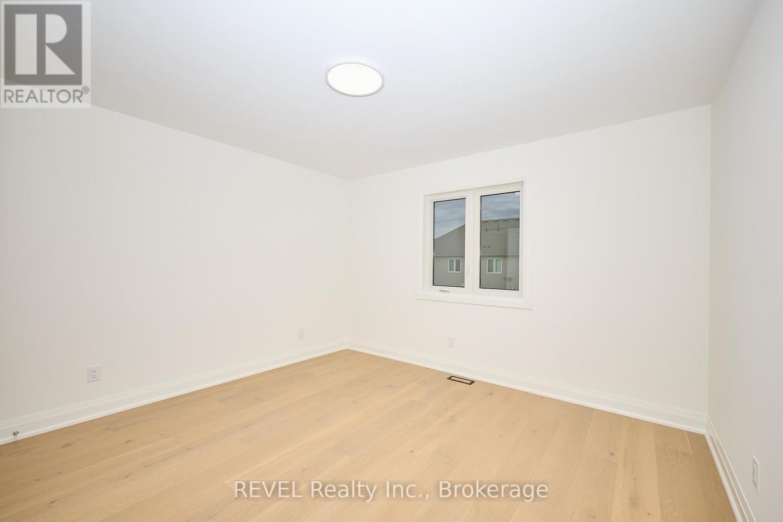 7437 Matteo Drive, Niagara Falls, Ontario L2H 3T3 - Photo 19 - X12443954