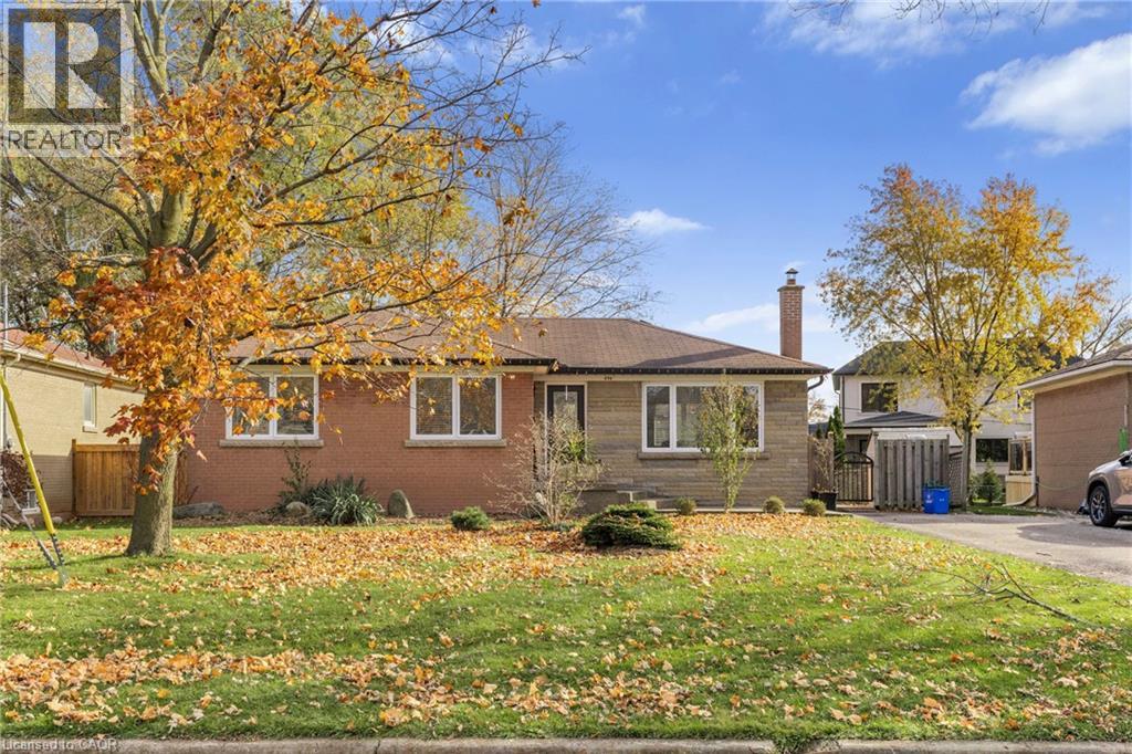 496 PINELAND Avenue, Oakville, Ontario
