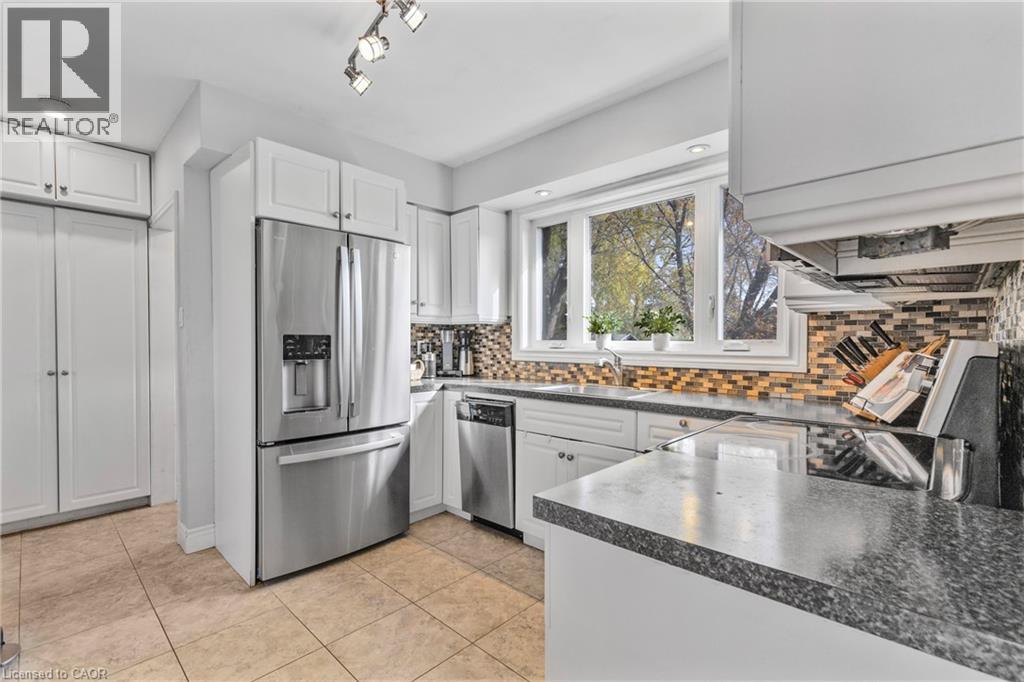 496 Pineland Avenue, Oakville, Ontario  L6K 2A1 - Photo 12 - 40785660