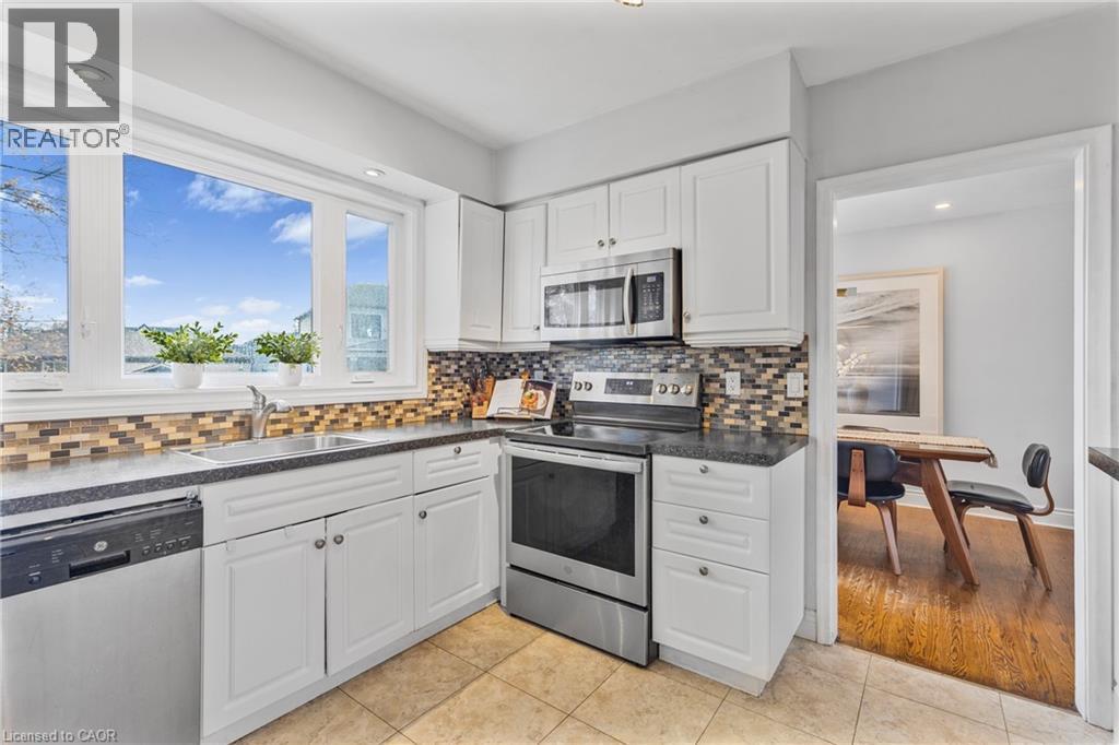 496 Pineland Avenue, Oakville, Ontario  L6K 2A1 - Photo 13 - 40785660