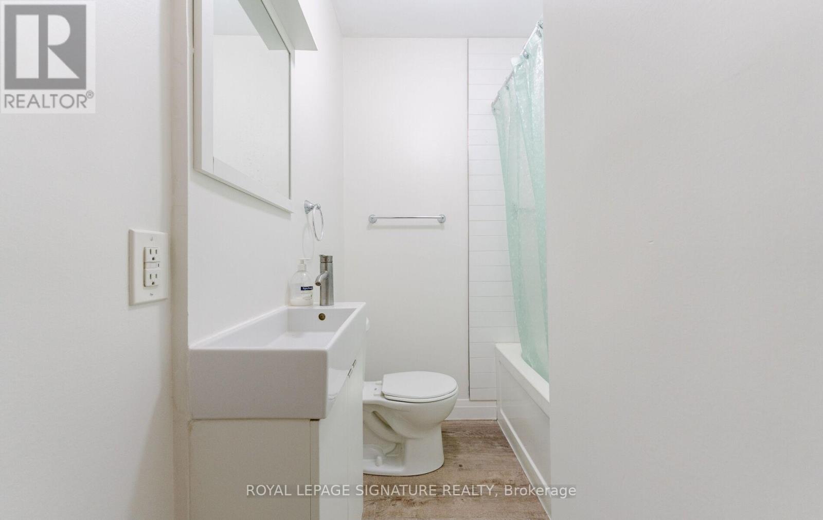 D - 2584 Yonge Street, Toronto, Ontario  M4P 2J3 - Photo 15 - C12563384