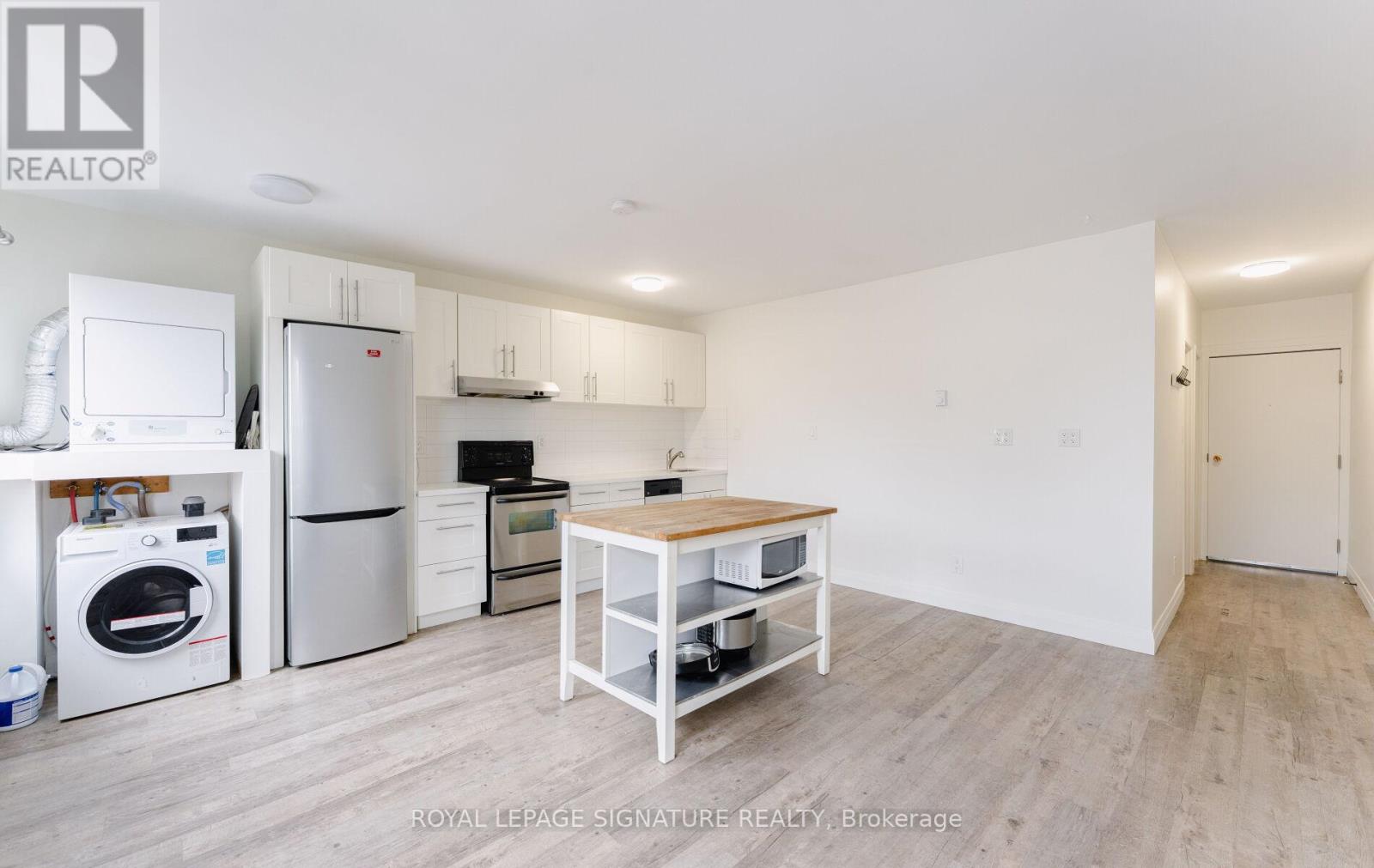 D - 2584 Yonge Street, Toronto, Ontario  M4P 2J3 - Photo 2 - C12563384