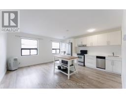 D - 2584 YONGE STREET, Toronto, Ontario