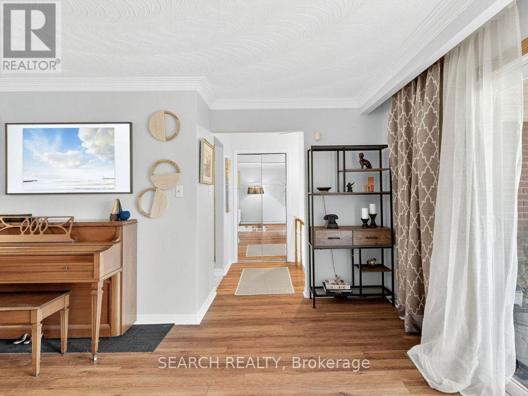 Upper - 27 Hickorynut Drive, Toronto, Ontario  M2J 4W6 - Photo 6 - C12563392