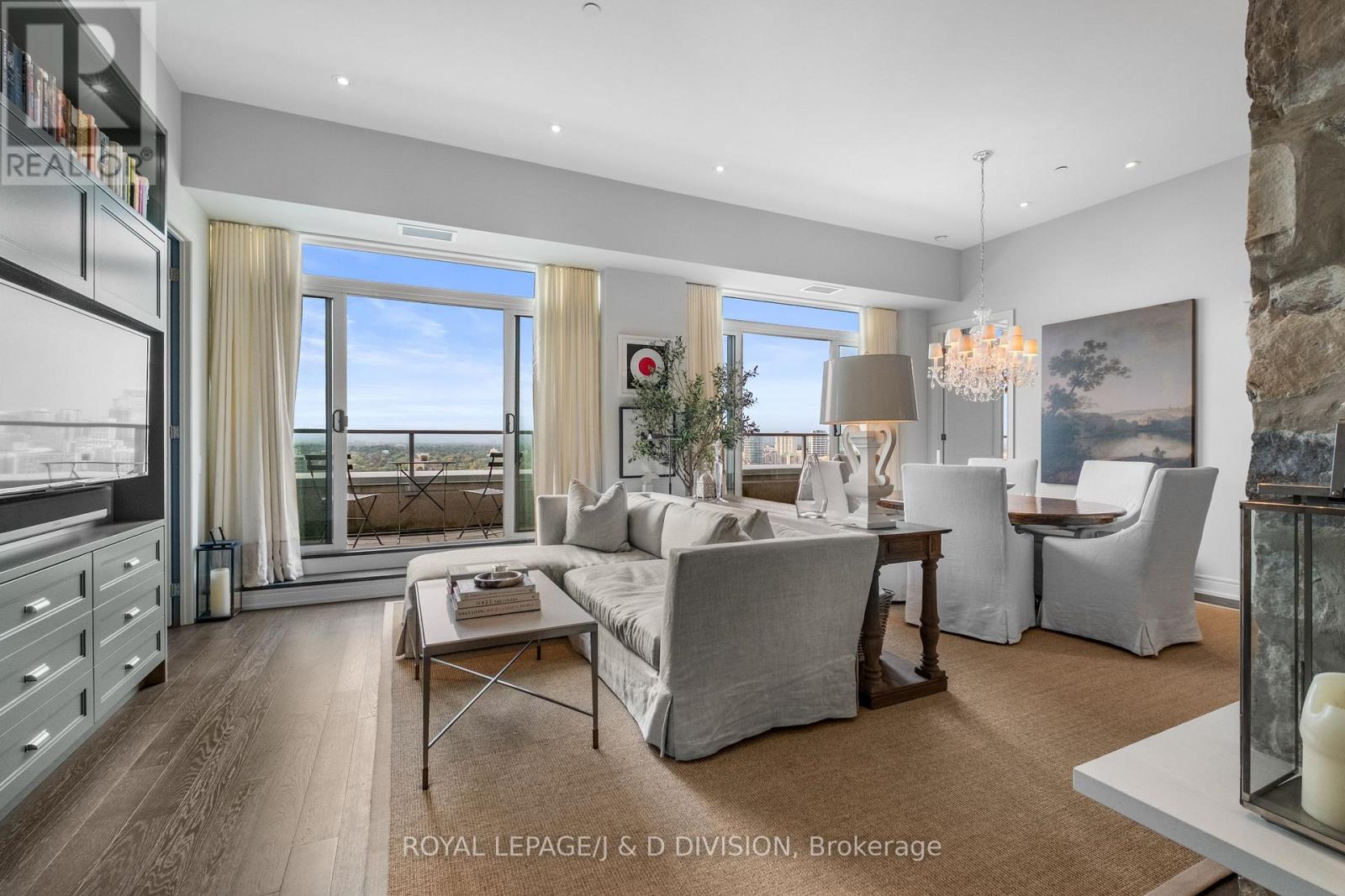 1908 - 111 ST CLAIR AVENUE W, Toronto, Ontario