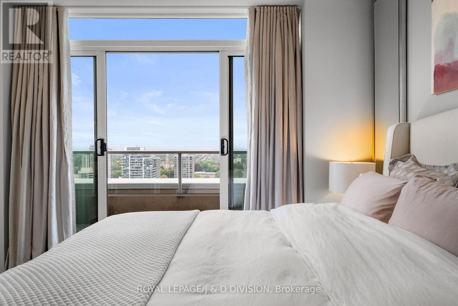 1908 - 111 St Clair Avenue W, Toronto, Ontario  M4V 1N5 - Photo 22 - C12563408