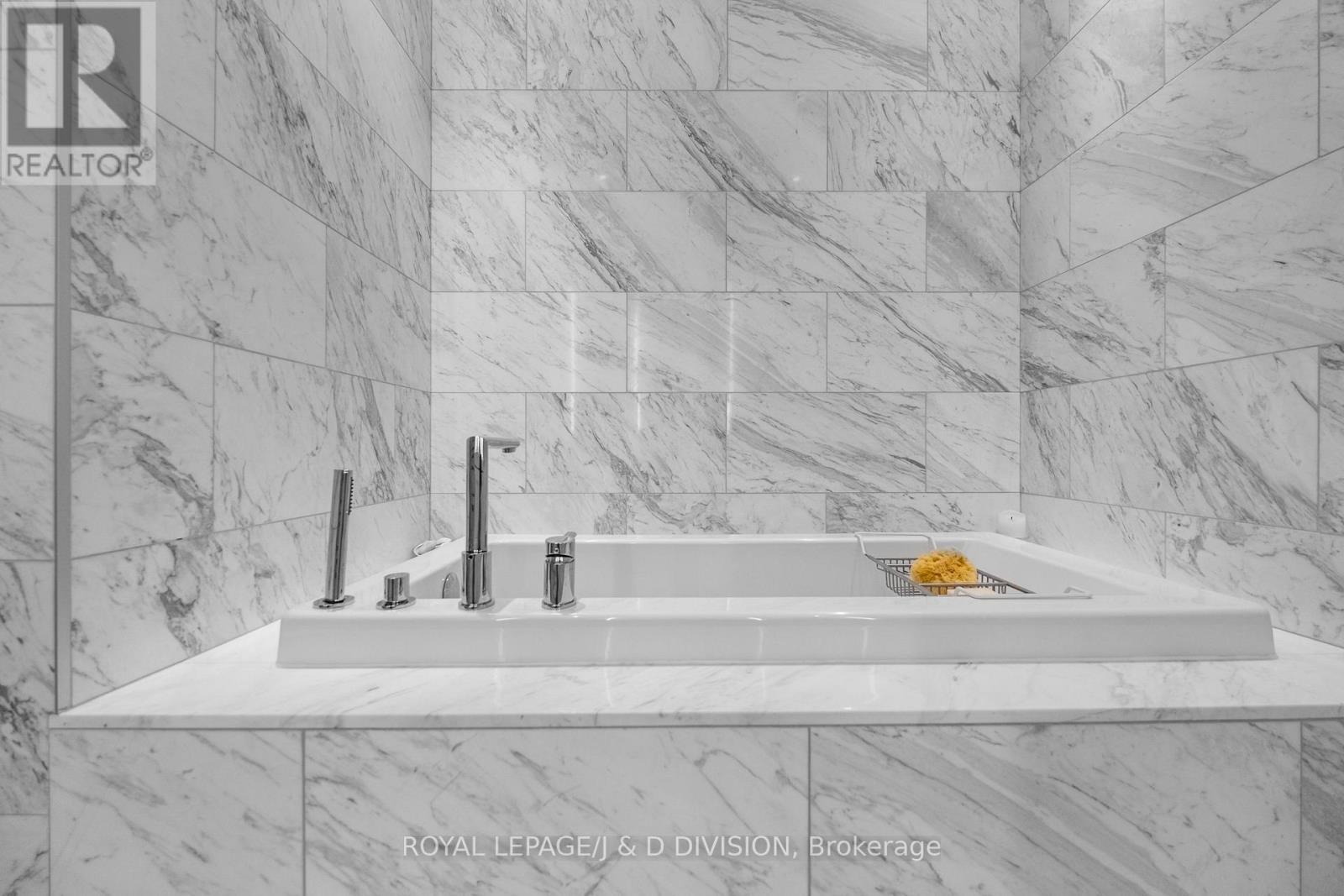 1908 - 111 St Clair Avenue W, Toronto, Ontario  M4V 1N5 - Photo 25 - C12563408