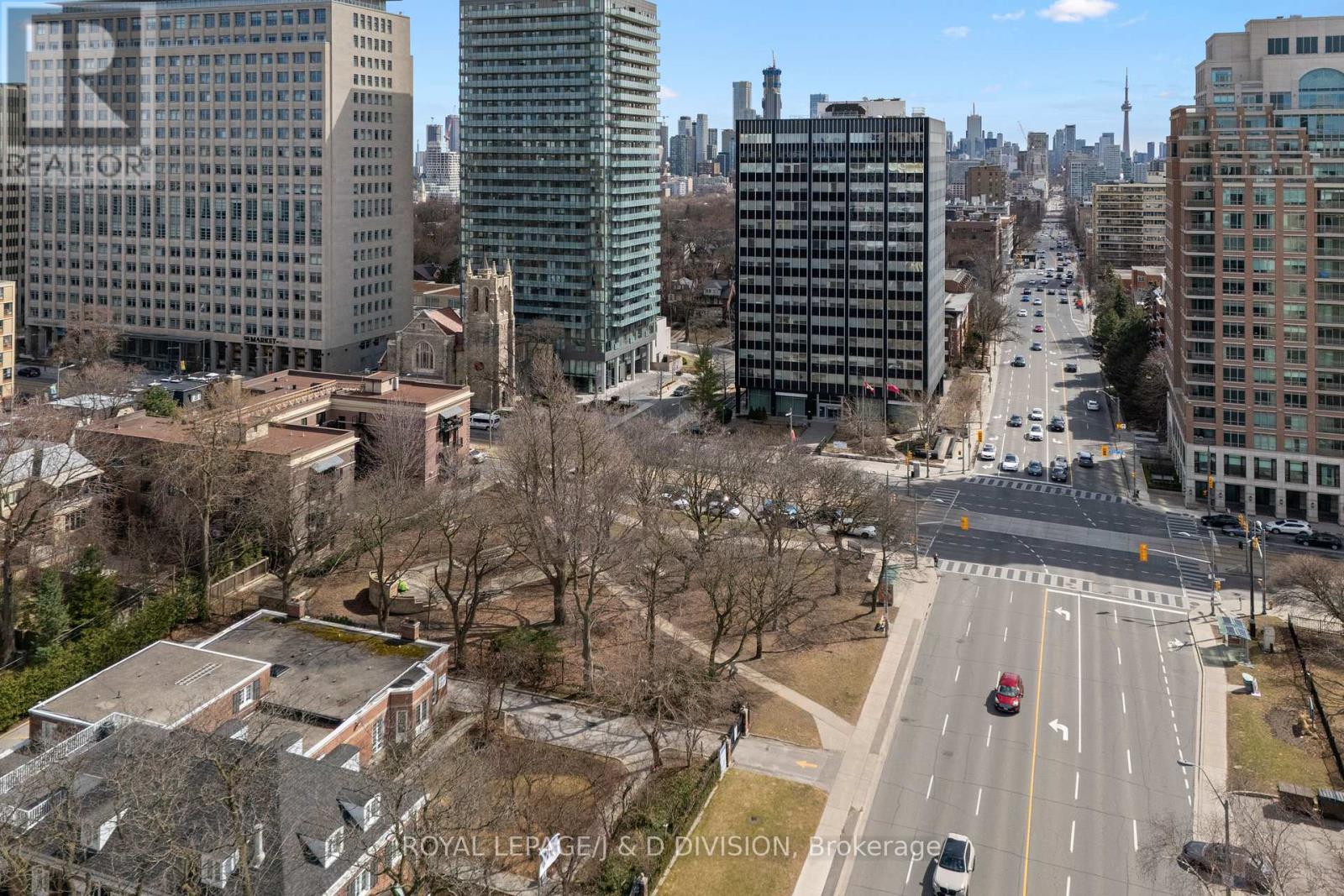 1908 - 111 St Clair Avenue W, Toronto, Ontario  M4V 1N5 - Photo 37 - C12563408