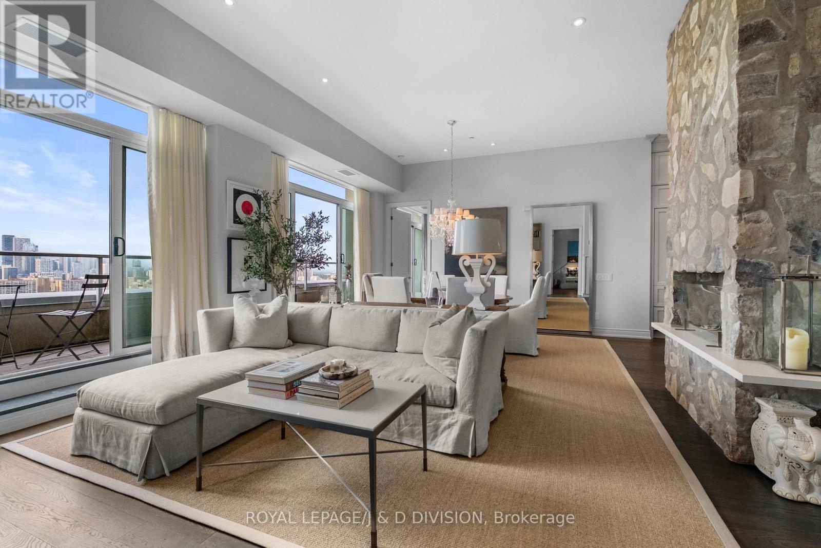 1908 - 111 St Clair Avenue W, Toronto, Ontario  M4V 1N5 - Photo 7 - C12563408