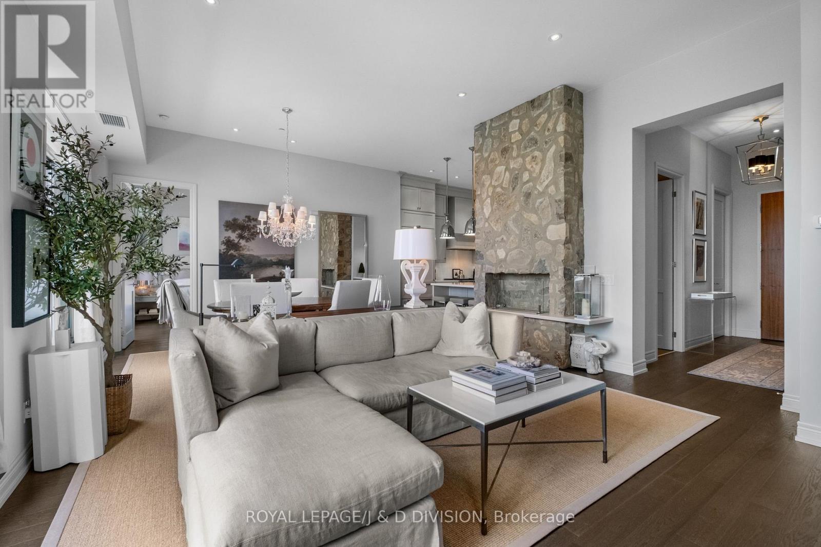 1908 - 111 St Clair Avenue W, Toronto, Ontario  M4V 1N5 - Photo 8 - C12563408