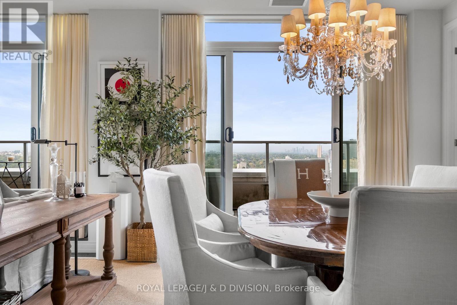 1908 - 111 St Clair Avenue W, Toronto, Ontario  M4V 1N5 - Photo 9 - C12563408