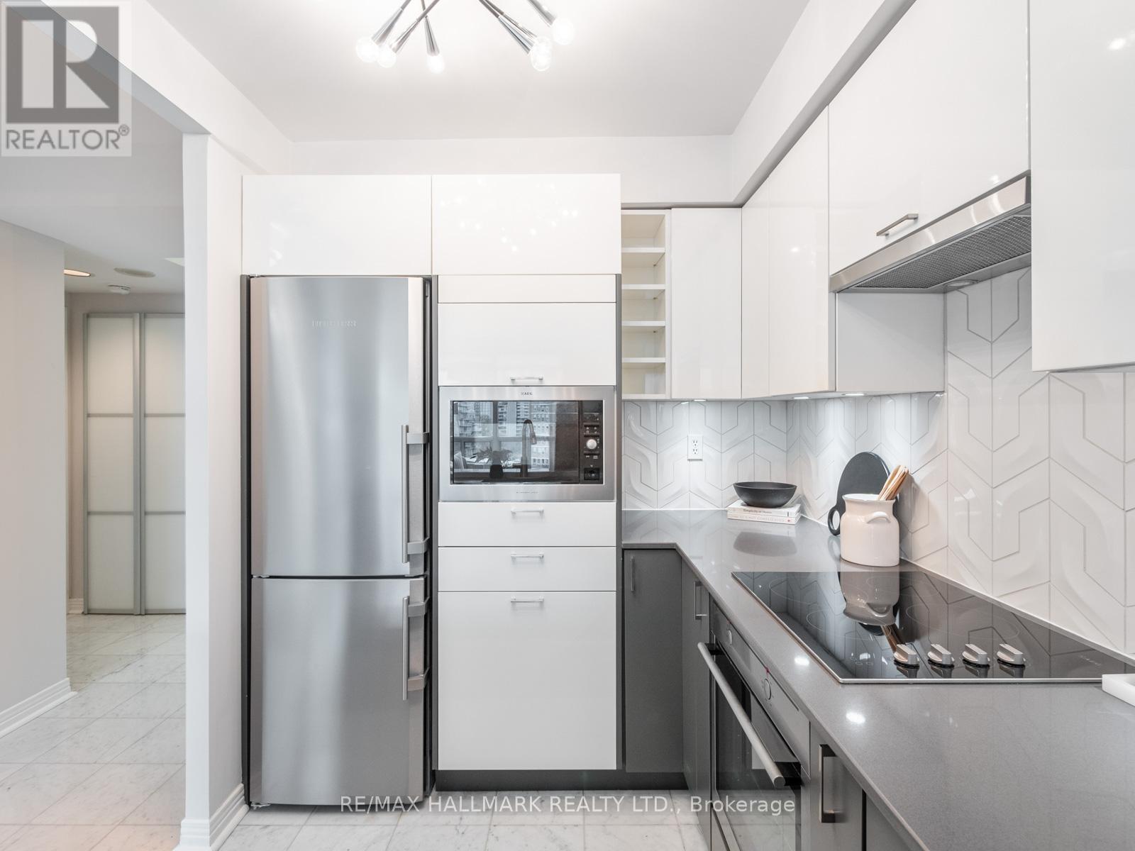 809 - 942 Yonge Street, Toronto, Ontario  M4W 3S8 - Photo 14 - C12563418