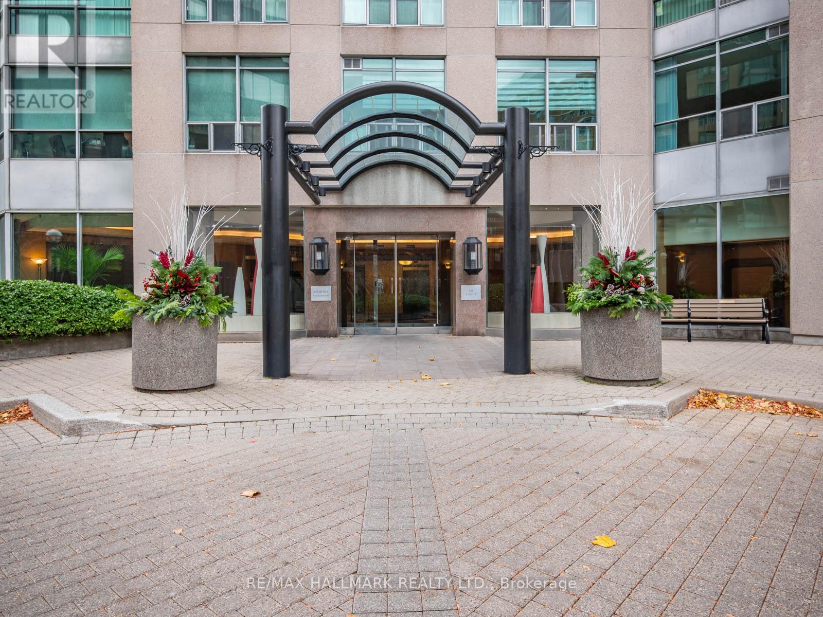 809 - 942 Yonge Street, Toronto, Ontario  M4W 3S8 - Photo 2 - C12563418