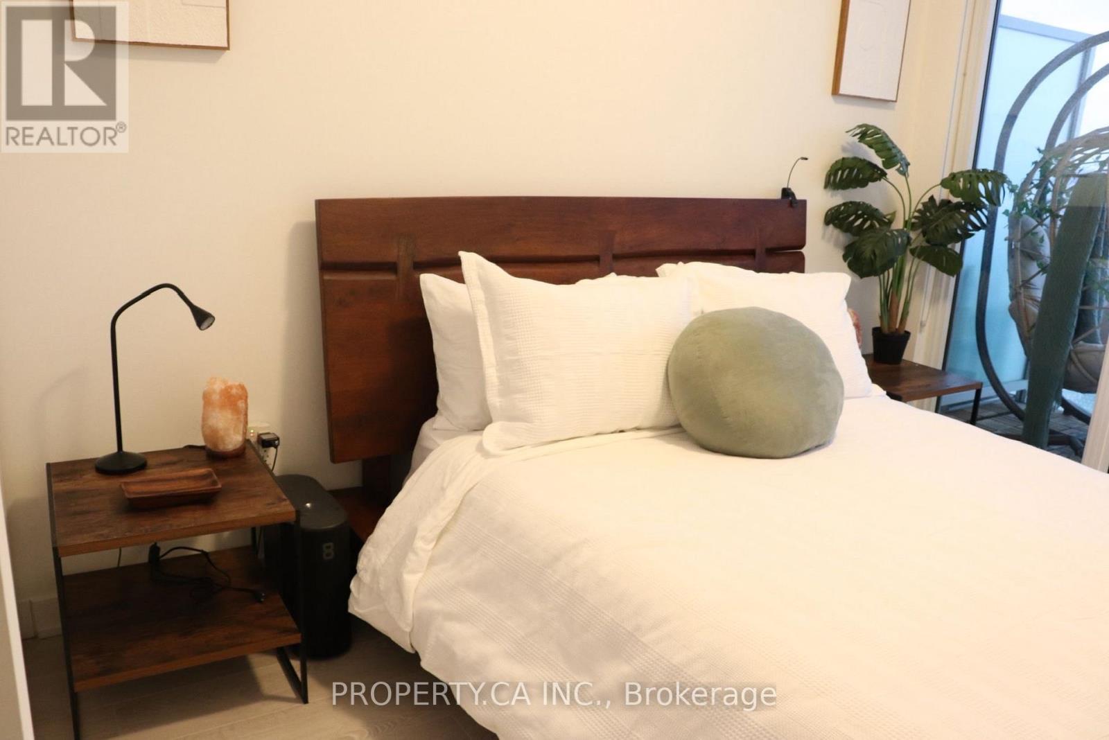 3401 - 15 Queens Quay E, Toronto, Ontario  M5E 0C5 - Photo 5 - C12563478