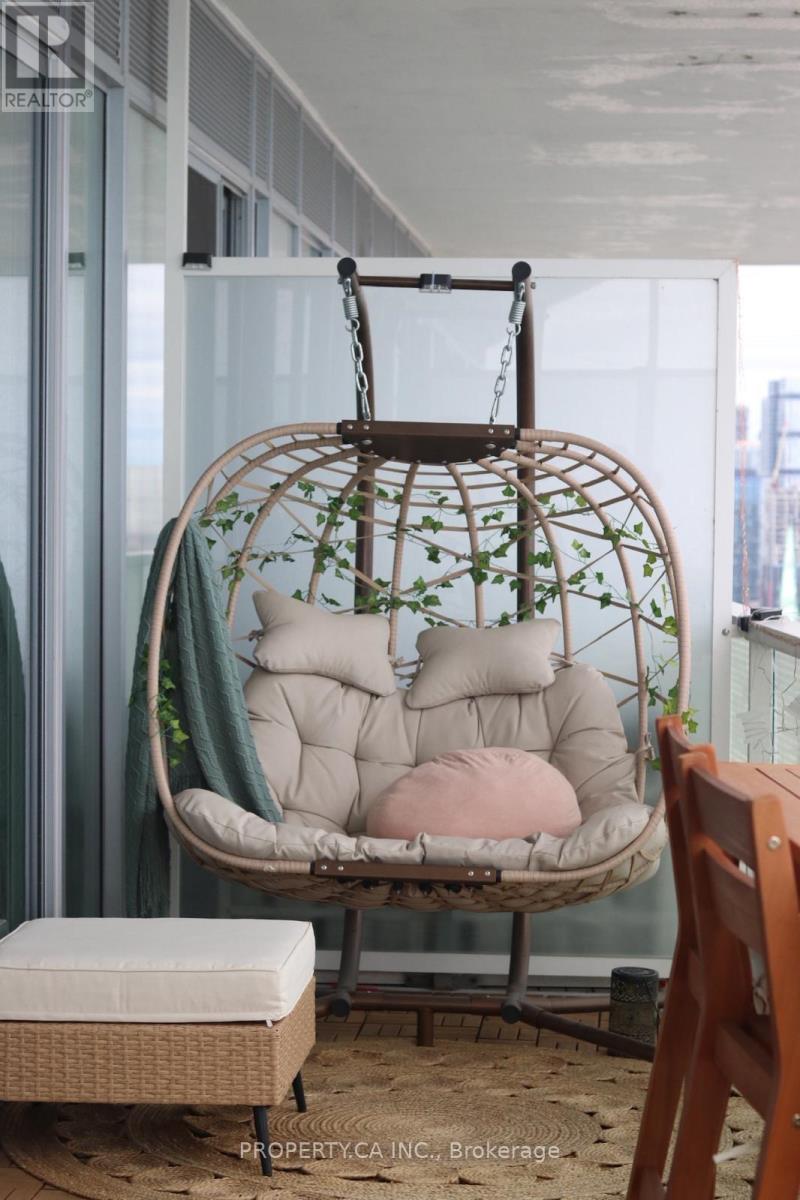 3401 - 15 Queens Quay E, Toronto, Ontario  M5E 0C5 - Photo 9 - C12563478