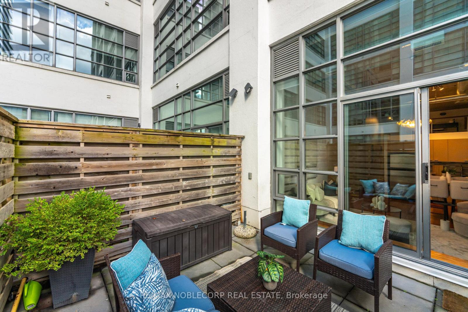 228 - 637 Lake Shore Boulevard W, Toronto, Ontario M5V 3J6 - Photo 27 - C12563486