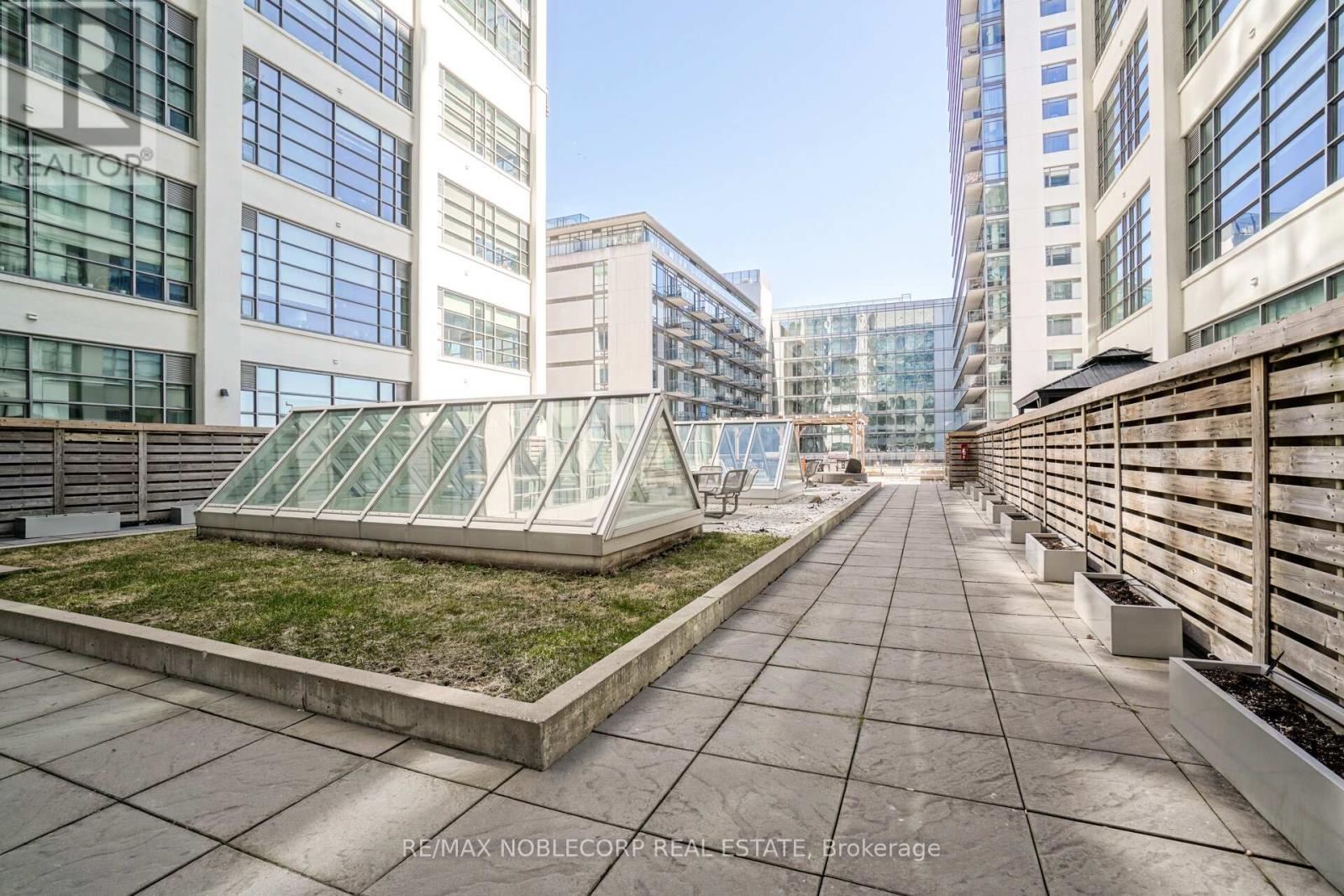 228 - 637 Lake Shore Boulevard W, Toronto, Ontario M5V 3J6 - Photo 32 - C12563486