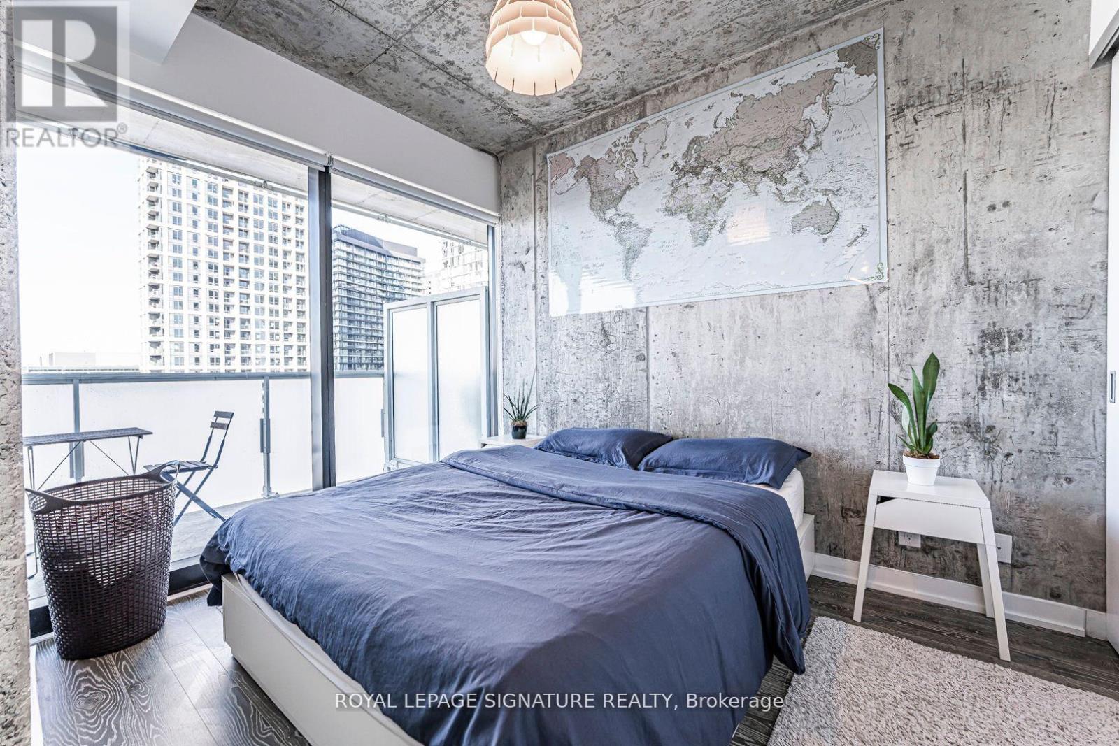 2105 - 11 Charlotte Street, Toronto, Ontario  M5V 2H5 - Photo 12 - C12563506