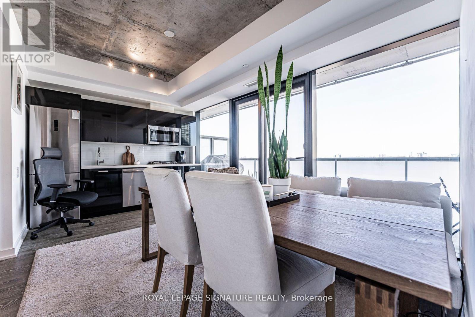 2105 - 11 Charlotte Street, Toronto, Ontario  M5V 2H5 - Photo 13 - C12563506