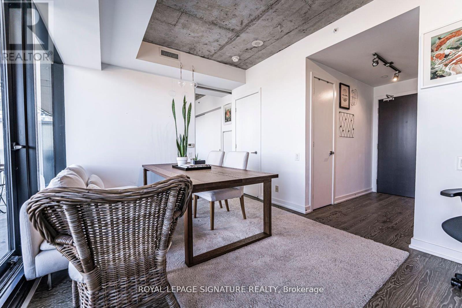 2105 - 11 Charlotte Street, Toronto, Ontario  M5V 2H5 - Photo 8 - C12563506