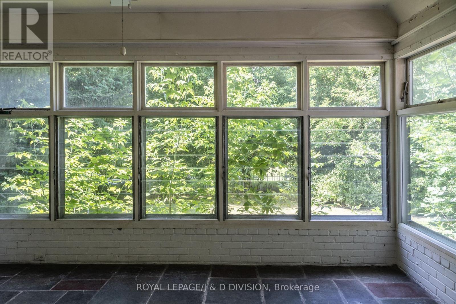 10 Campbell Crescent, Toronto, Ontario  M2P 1P2 - Photo 18 - C12563514