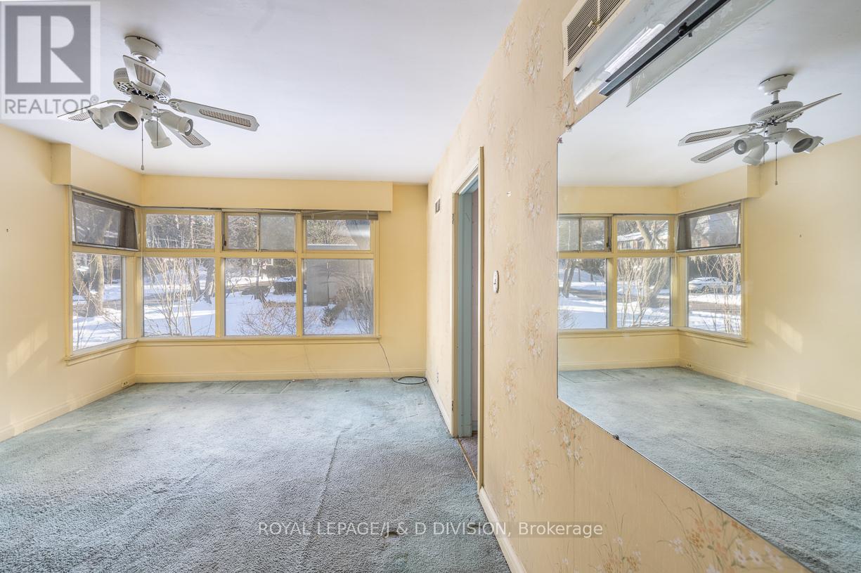 10 Campbell Crescent, Toronto, Ontario  M2P 1P2 - Photo 28 - C12563514