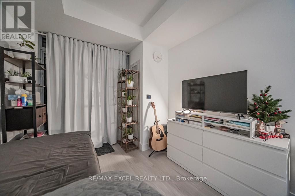 302 - 625 Sheppard Avenue E, Toronto, Ontario  M2K 1B5 - Photo 5 - C12563532