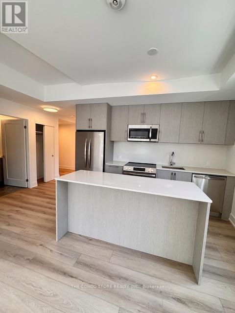 204 - 8 Manor Road W, Toronto, Ontario  M4S 0E6 - Photo 2 - C12563542