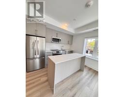 204 - 8 MANOR ROAD W, Toronto, Ontario