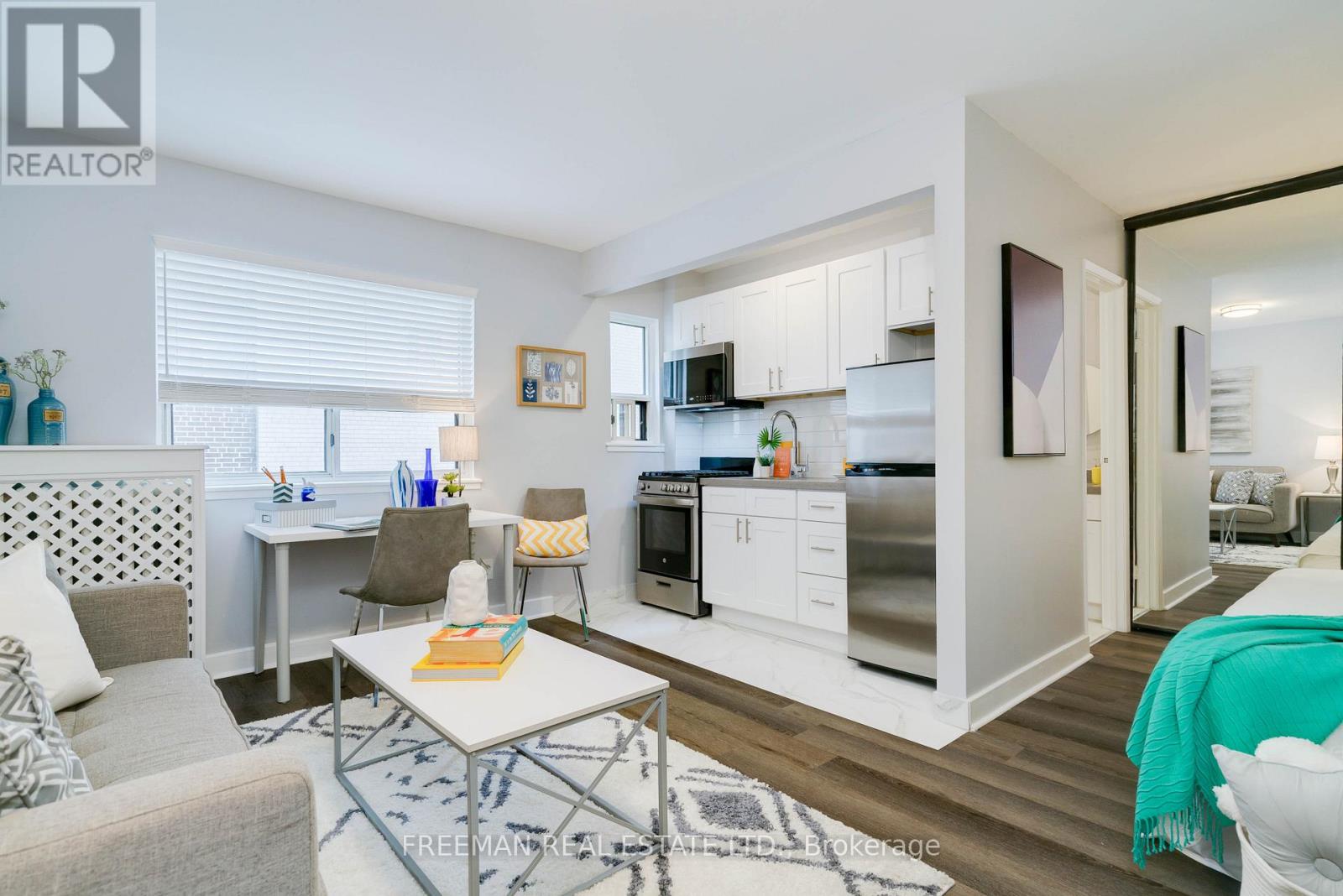 308 - 214 WELLESLEY STREET E, Toronto, Ontario