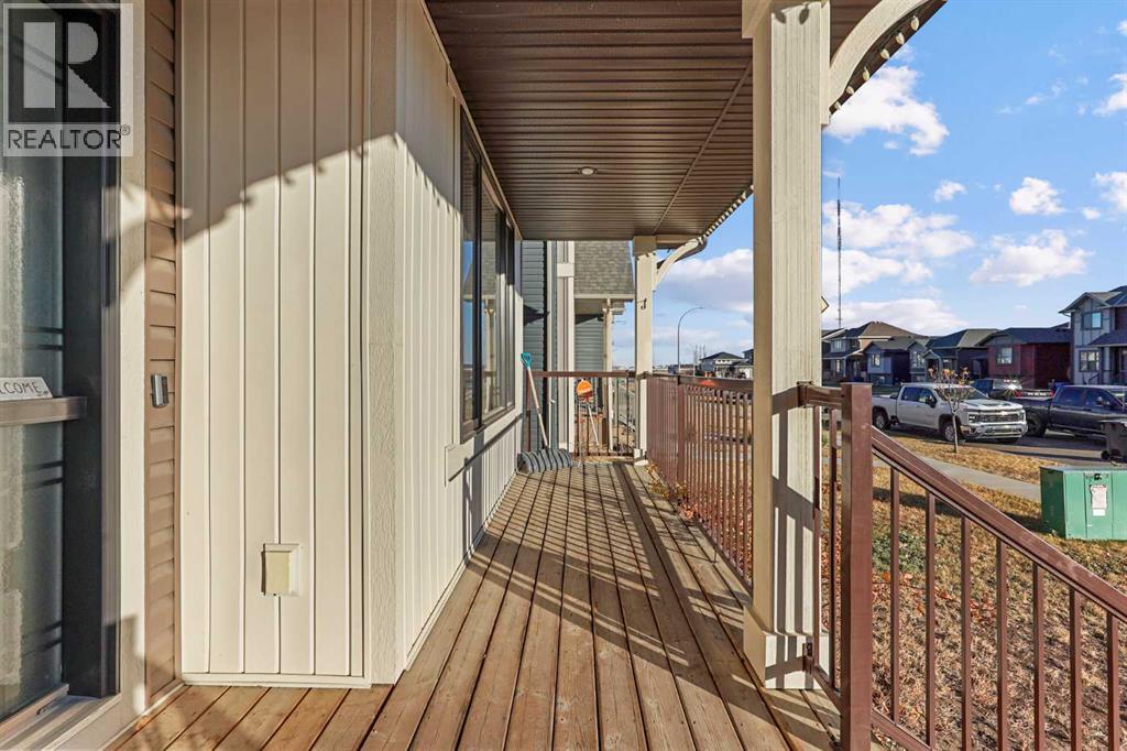 547 Blackwolf Boulevard N, Lethbridge, Alberta  T1H 7C8 - Photo 2 - A2269317