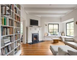 1063 Bank St Fairfield East