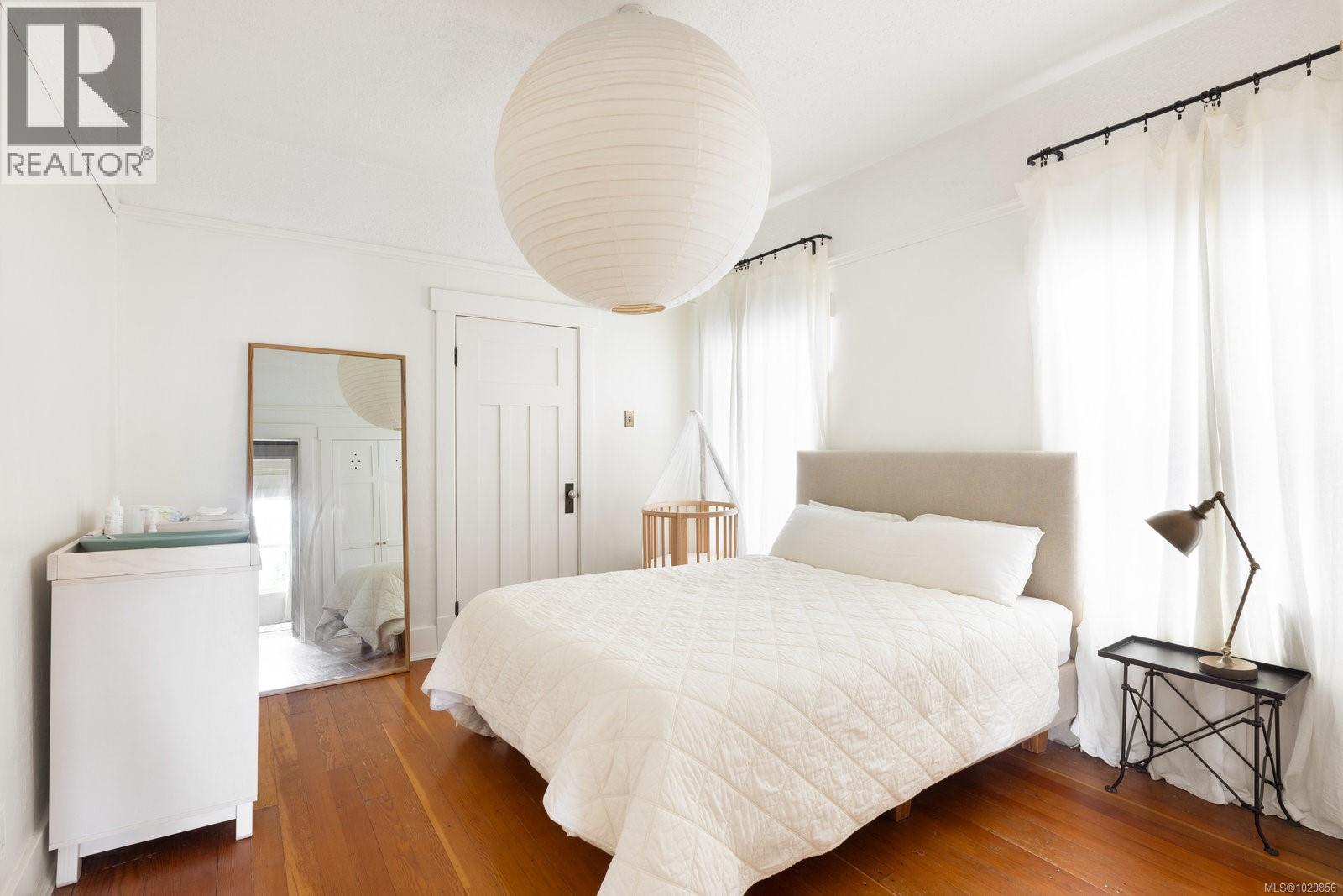 1063 Bank St, Victoria, British Columbia  V8S 4B3 - Photo 17 - 1020856