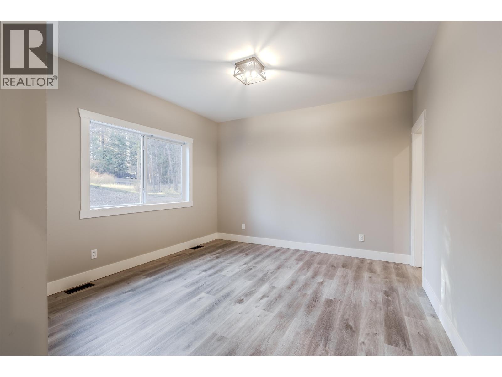 5025 Kyllo Road, 108 Mile Ranch, British Columbia  V0K 2Z0 - Photo 24 - R3049920