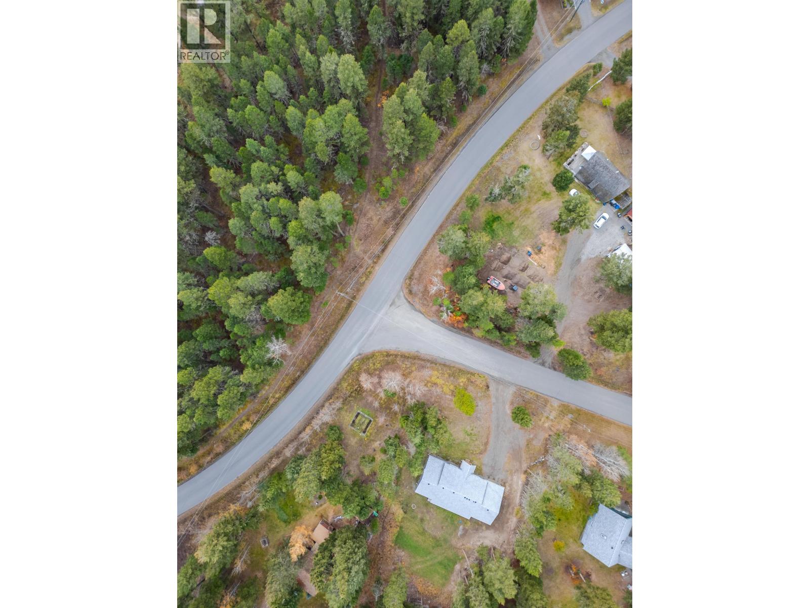 5025 Kyllo Road, 108 Mile Ranch, British Columbia  V0K 2Z0 - Photo 39 - R3049920