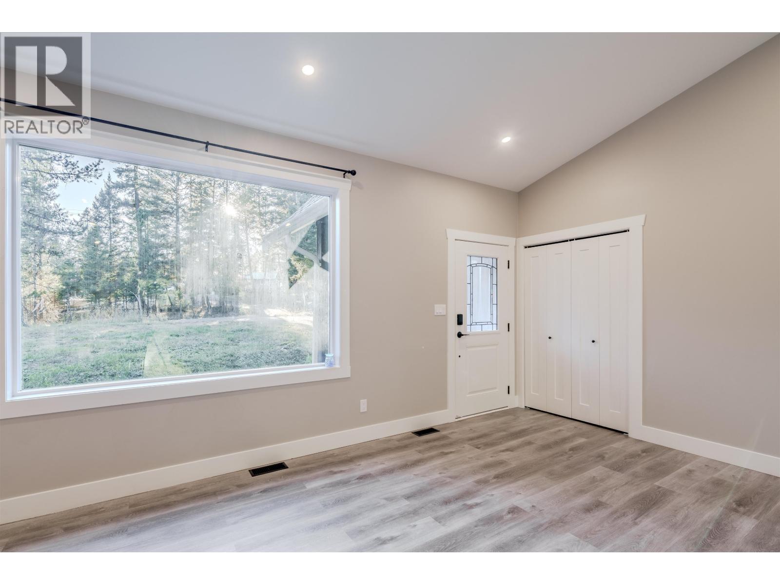 5025 Kyllo Road, 108 Mile Ranch, British Columbia  V0K 2Z0 - Photo 25 - R3049920