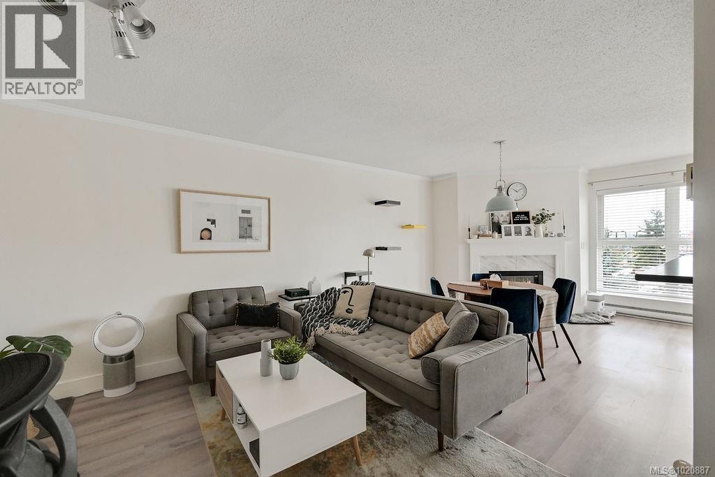 409 1201 Hillside Ave, Victoria, British Columbia  V8T 2B1 - Photo 2 - 1020887