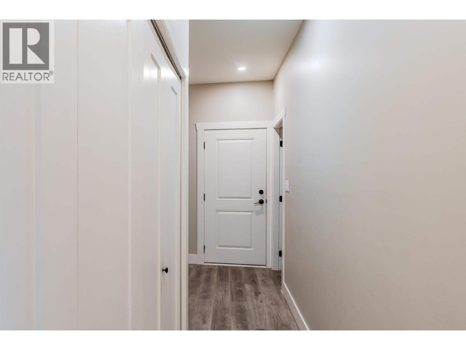 5025 Kyllo Road, 108 Mile Ranch, British Columbia  V0K 2Z0 - Photo 28 - R3049920