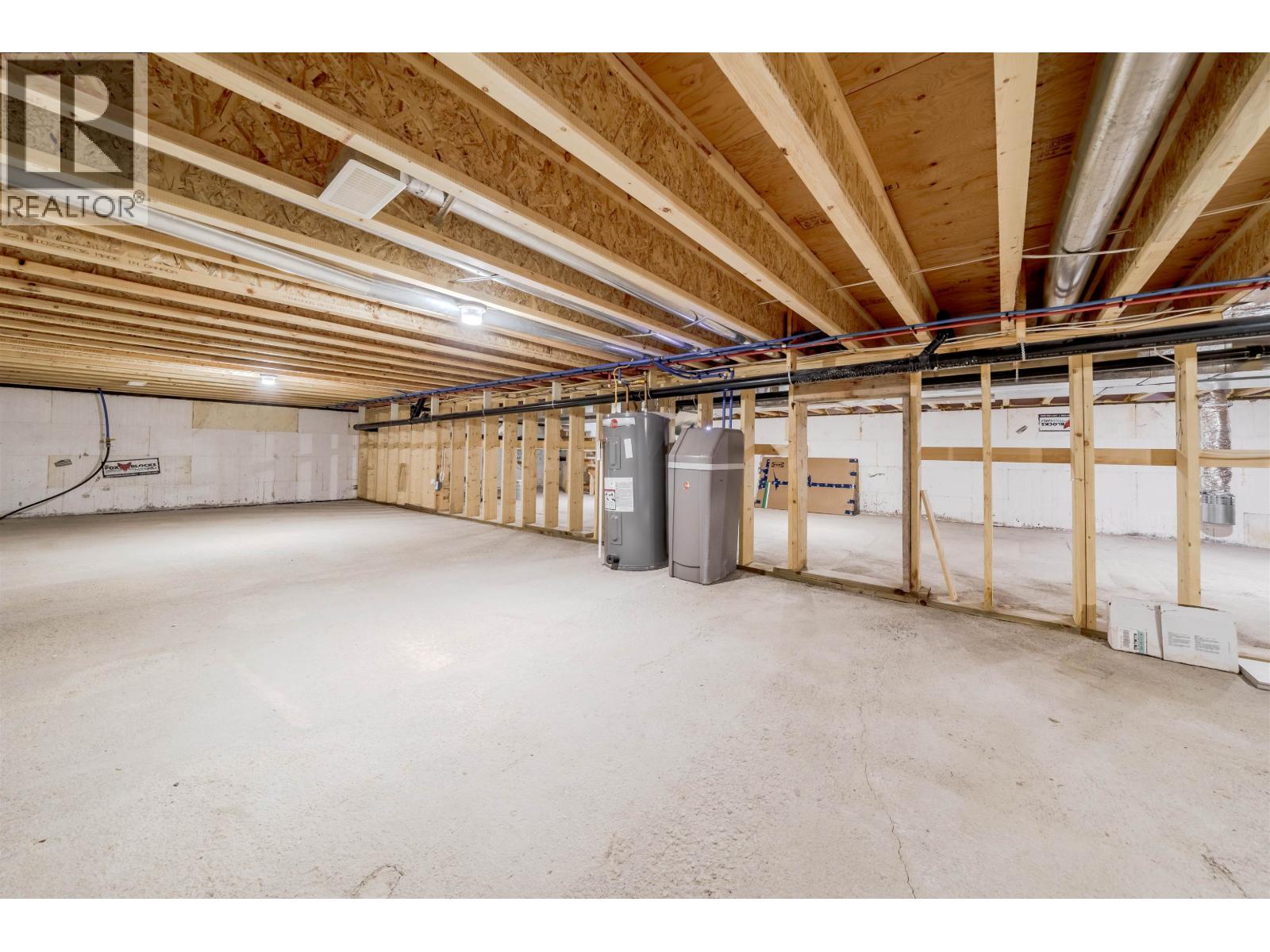 5025 Kyllo Road, 108 Mile Ranch, British Columbia  V0K 2Z0 - Photo 30 - R3049920